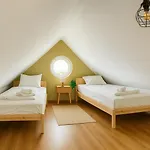 Raha - Ihr Rückzugsort Mit Panoramablick - Hbf - Vollausstattung - Privat Parkplatz Apartment