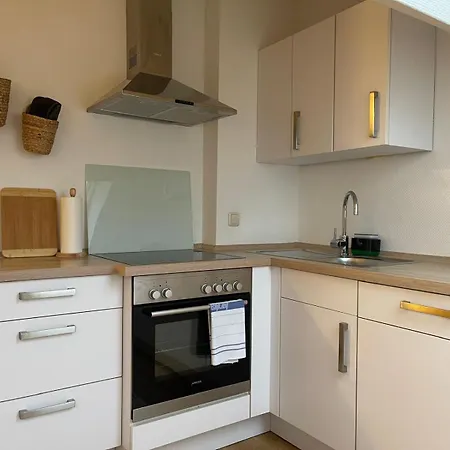 Apartment Raha - Ihr Rueckzugsort Mit Panoramablick - Hbf - Vollausstattung - Gratis Parkplatz