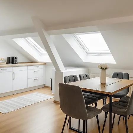 Raha - Ihr Rueckzugsort Mit Panoramablick - Hbf - Vollausstattung - Privat Parkplatz * Erfurt