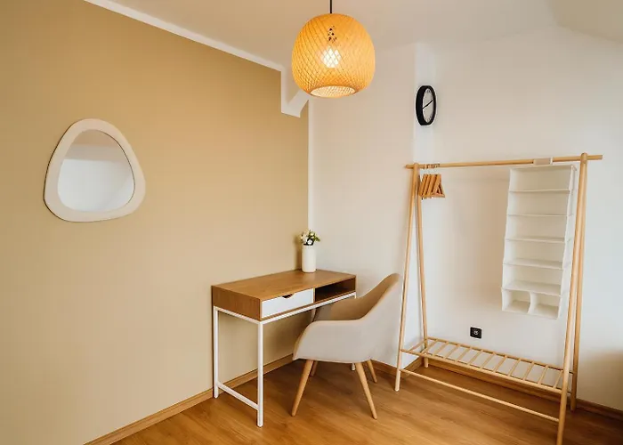 Apartamento Raha - Ihr Rückzugsort Mit Panoramablick - Hbf - Vollausstattung - Privat Parkplatz Érfurt