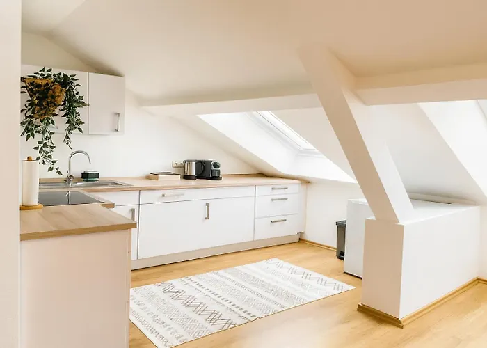 Raha - Ihr Rückzugsort Mit Panoramablick - Hbf - Vollausstattung - Privat Parkplatz Érfurt