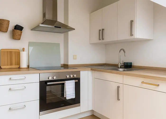 Raha - Ihr Rueckzugsort Mit Panoramablick - Hbf - Vollausstattung - Privat Parkplatz Apartamento