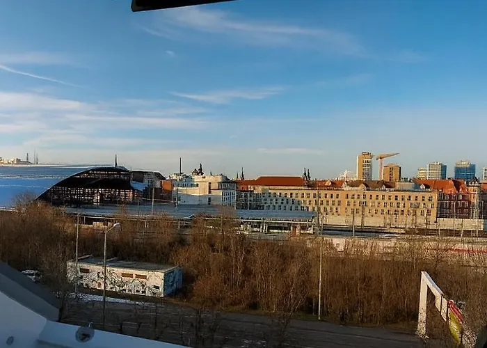 Raha - Ihr Rückzugsort Mit Panoramablick - Hbf - Vollausstattung - Privat Parkplatz Érfurt